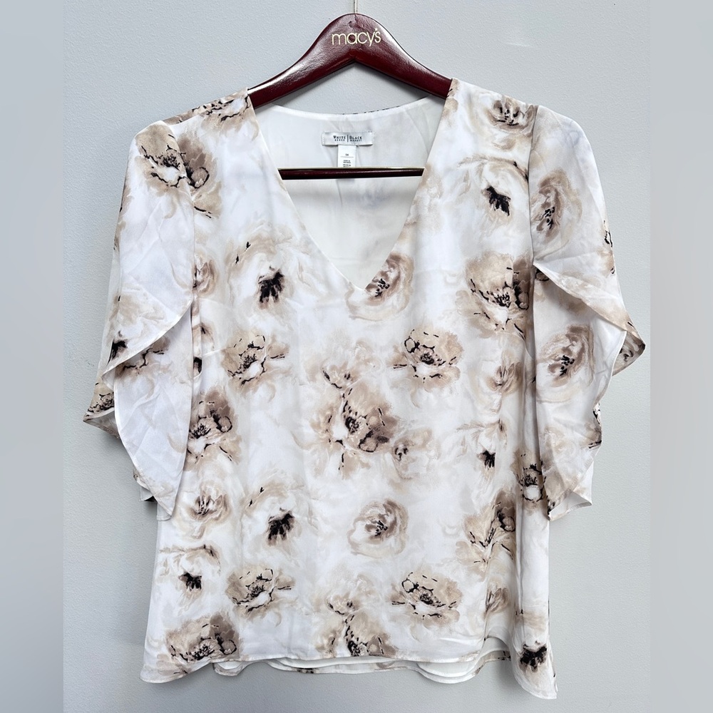 White House black market cream and brown floral v neck blouse size 14